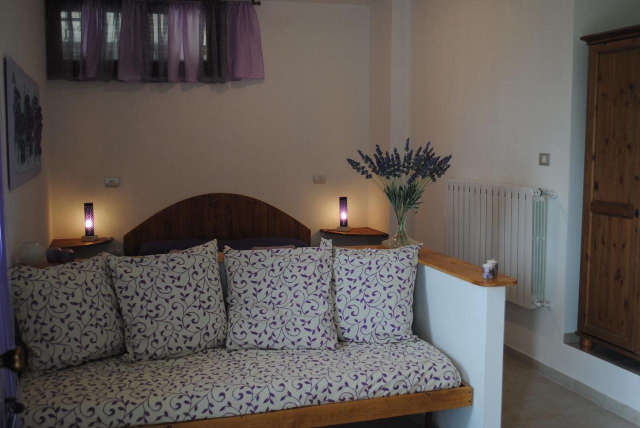 Bed and Breakfast Segni E Impronta Finale Ligure Zimmer foto