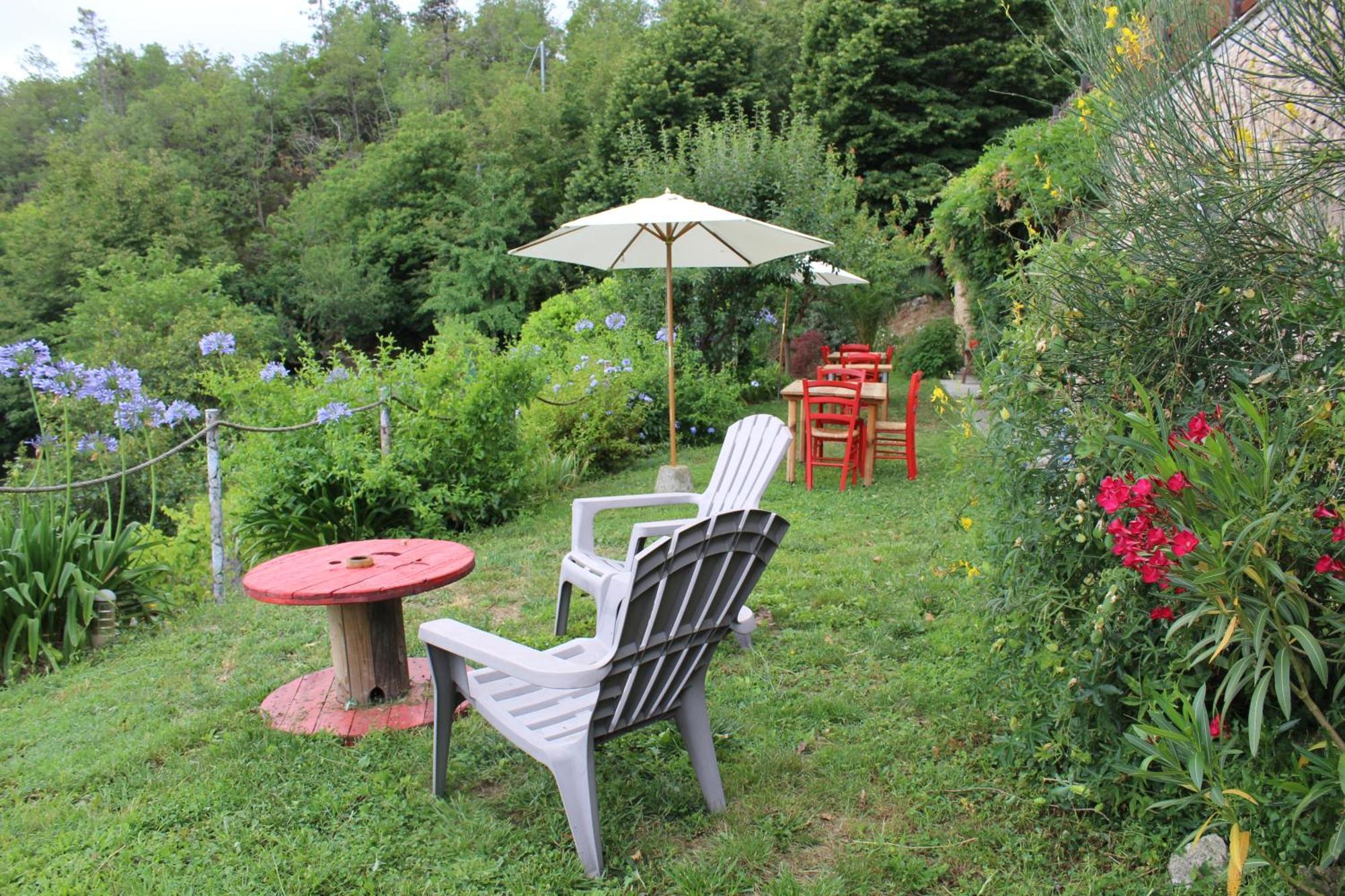 Bed and Breakfast Segni E Impronta Finale Ligure Exterior foto