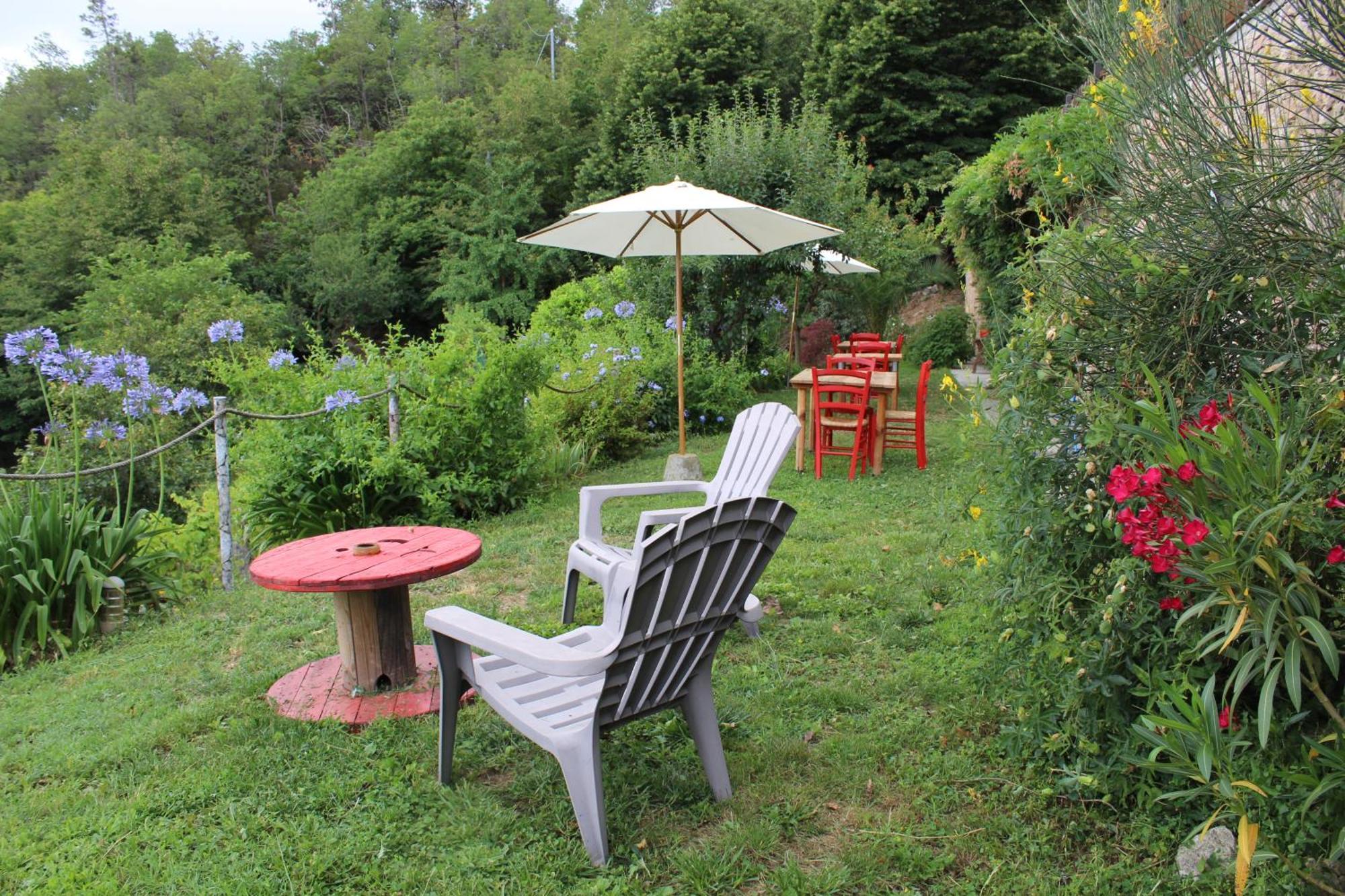 Bed and Breakfast Segni E Impronta Finale Ligure Exterior foto